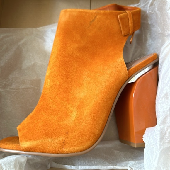 Zara Orange Shoes - Picture 4 of 5